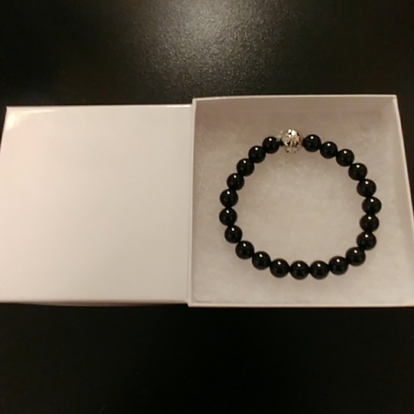 Onyx Stone Bracelet - Picture 7 of 8